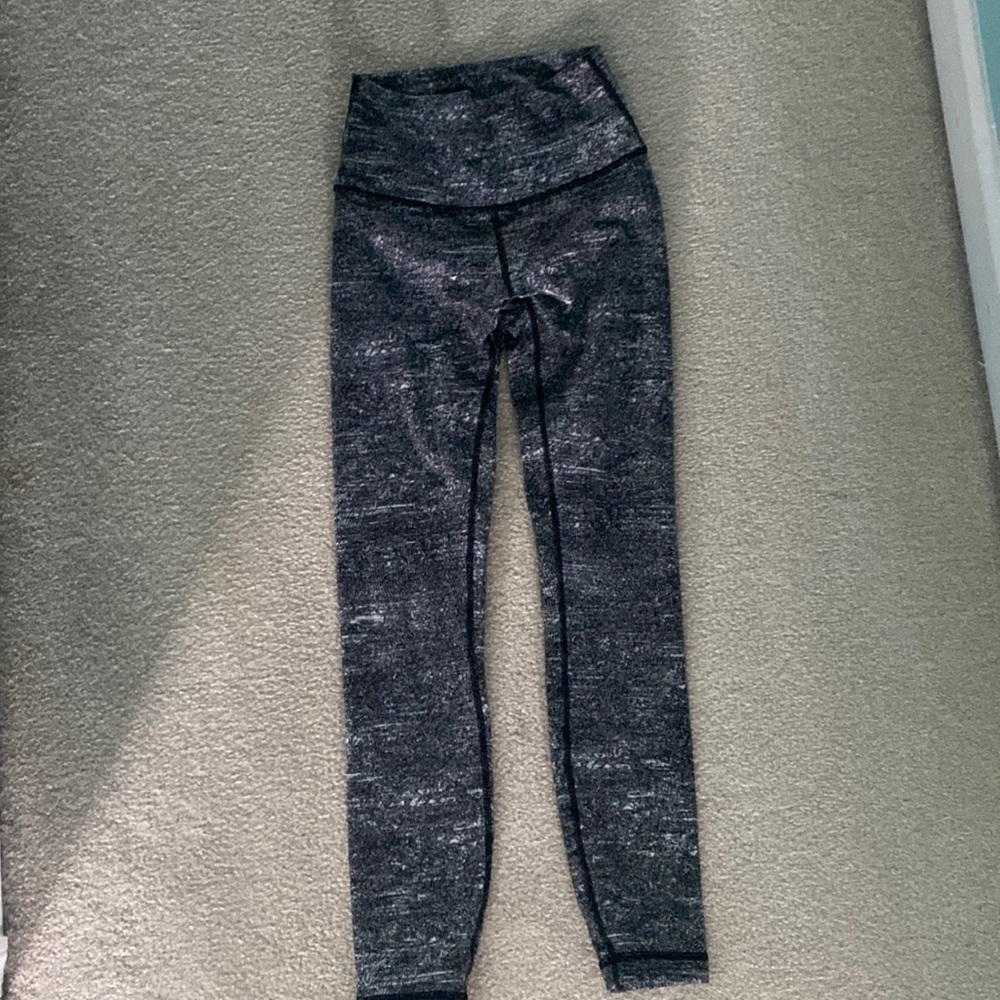 Lululemon leggings. Size 2. RARE FIND!!!!!
